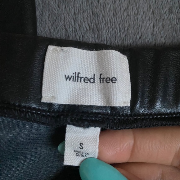 Aritzia Wilfred Free Straight Leg Faux Leather Pants - Picture 3 of 3